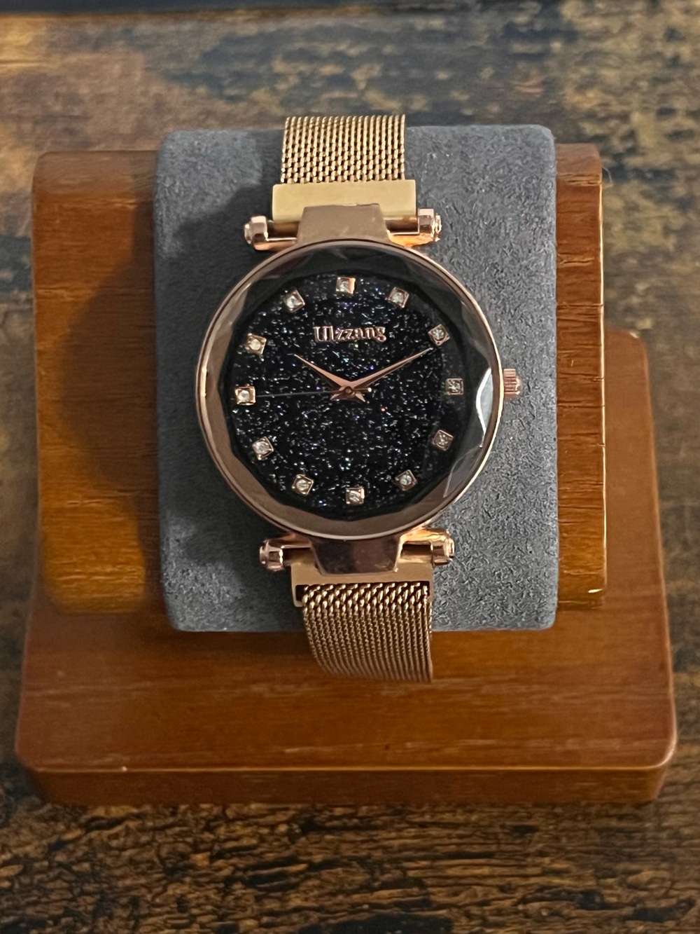 Rose Gold Mesh Bracelet Watch with Black Glitter Dial